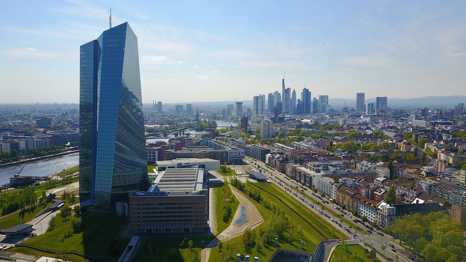 No automatic expansion of bond buying program-Kazimir