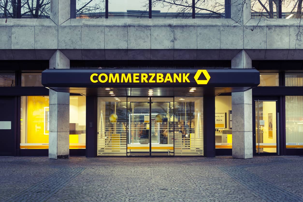 Commerzbank sees strong 2022
